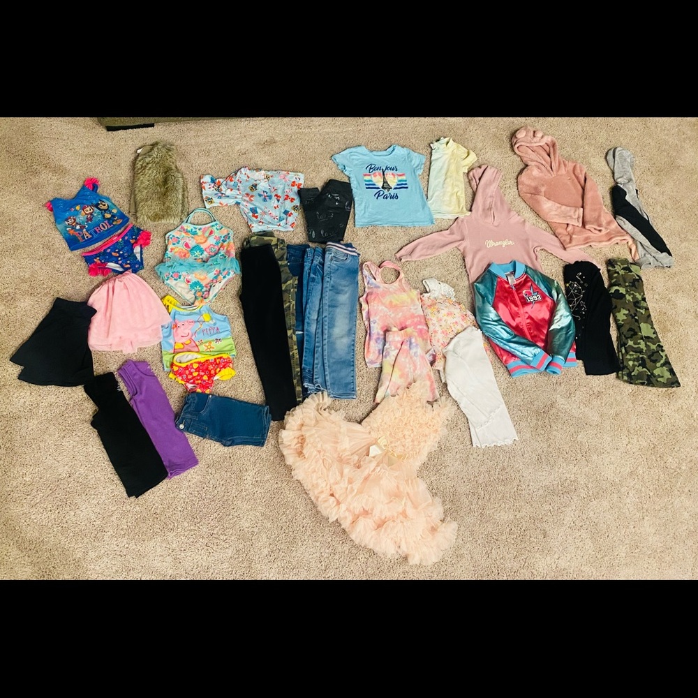 Lot of girls clothes sizes 3/4 - 6.